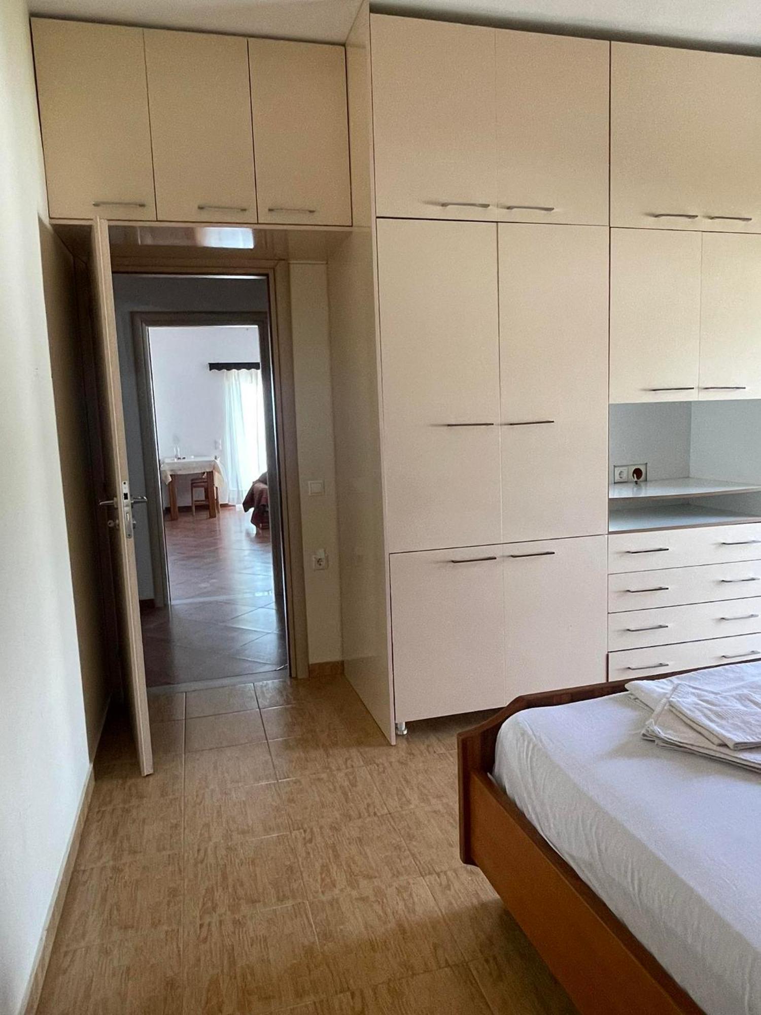Anastasias Apartments Sarande Exterior photo